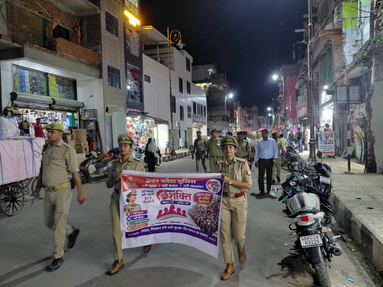 गोरखपुर: मिशन शक्ति फेज-6 के तहत निकला जागरूकता मार्च, महिला सुरक्षा और स्वावलंबन का दिया संदेश
